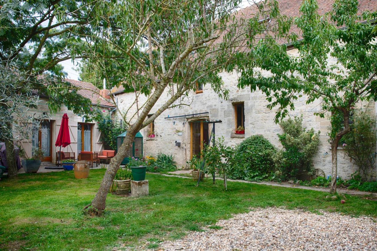 Chambre D Hotes Montjavoult Екстер'єр фото